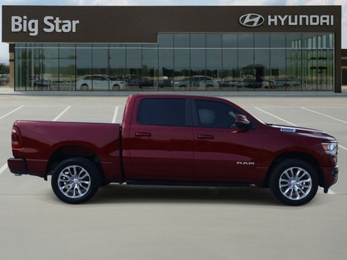 Used 2023 RAM 1500 Laramie AWD/4WD image 5