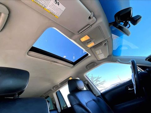 Used 2015 INFINITI QX80 Luxe w/ 22" Wheel Package image 14