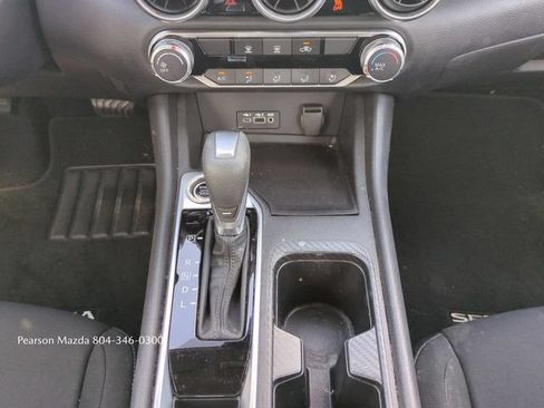 Used 2022 Nissan Sentra SV FWD image 19