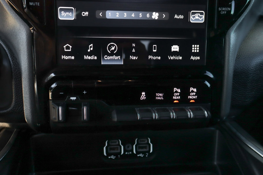 Used 2024 RAM 2500 Laramie w/ Night Edition AWD/4WD image 37