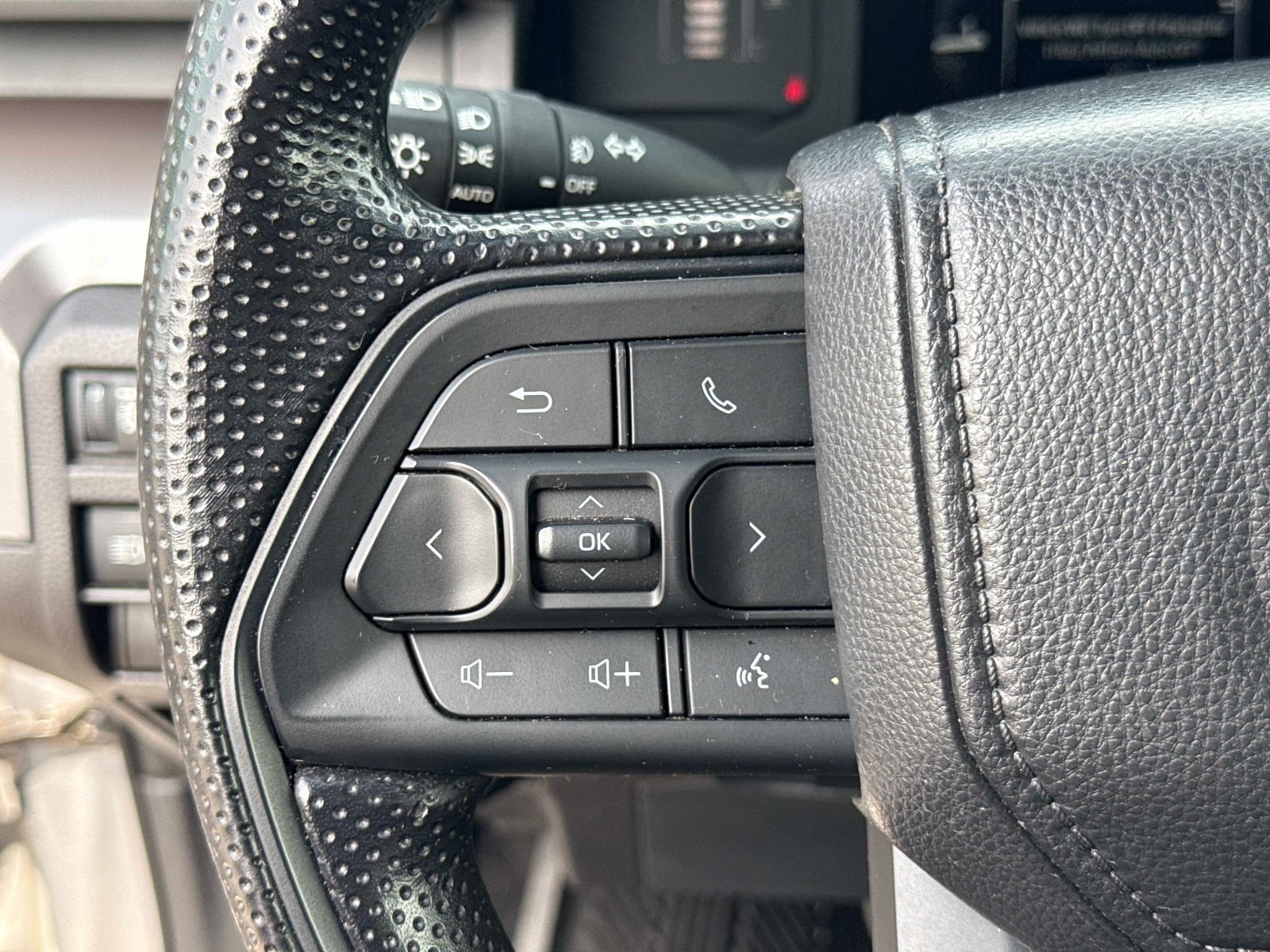 Used 2025 Toyota Tacoma SR5 RWD image 32