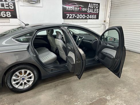 Used 2015 Ford Fusion S image 22