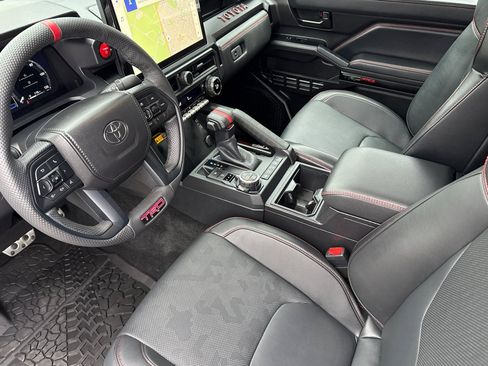 Used 2025 Toyota Tacoma TRD Pro image 10