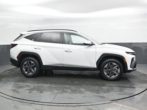 New 2026 Hyundai Tucson SEL image 3