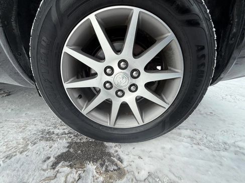 Used 2017 Buick Enclave Leather image 19