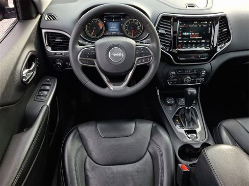 Used 2022 Jeep Cherokee Limited w/ Elite Package image 12