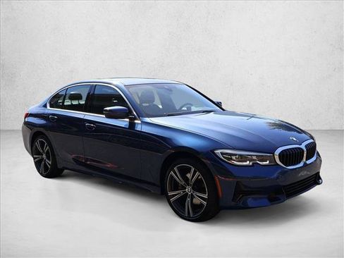 Used 2022 BMW 330i xDrive Sedan w/ Premium Package 2 AWD/4WD image 4