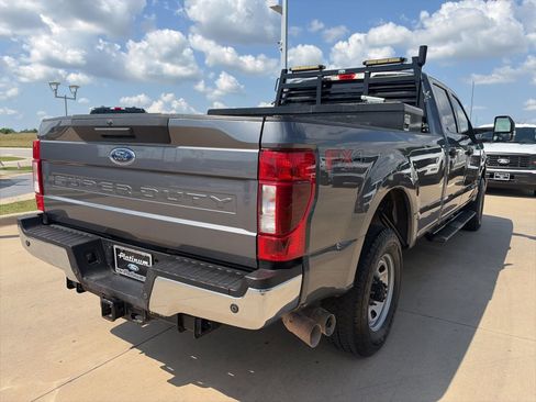 Used 2022 Ford F250 XLT w/ XLT Value Package AWD/4WD image 5