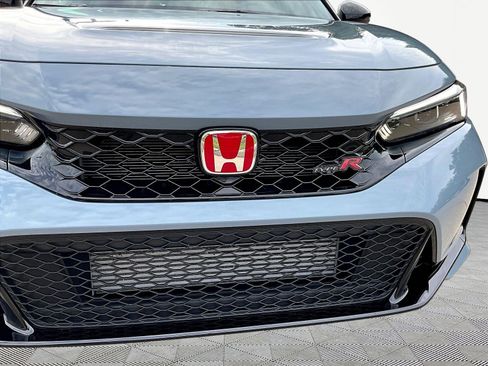 Used 2025 Honda Civic Type R image 32