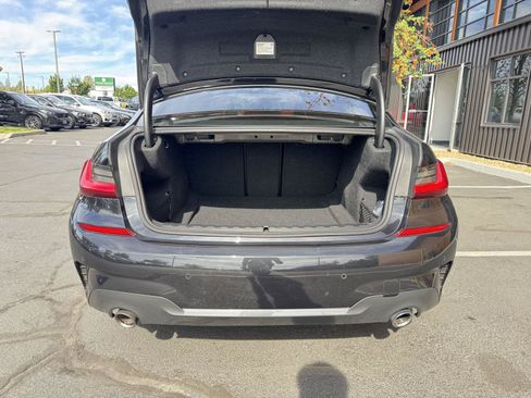 Used 2021 BMW 330i Sedan w/ M Sport Package RWD image 25