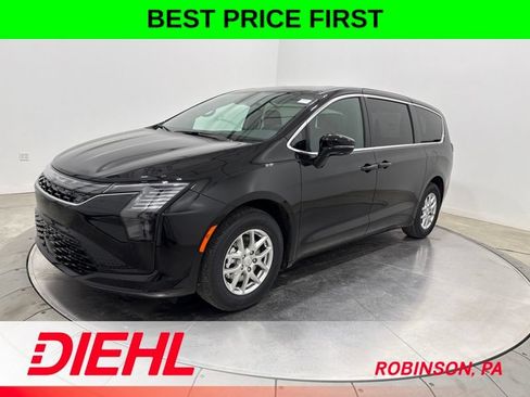 New 2027 Chrysler Pacifica Select w/ Family Tech Group FWD image 3
