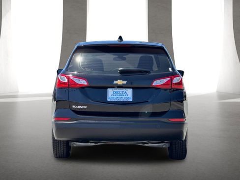Used 2019 Chevrolet Equinox LS FWD image 5