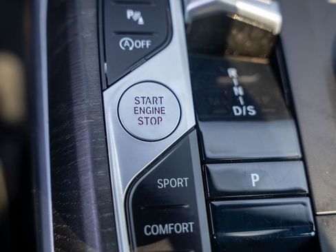 Used 2023 BMW 330i xDrive 330i xDrive w/ Premium Package image 25