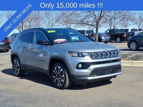 Used 2024 Jeep Compass Limited w/ Sun and Sound Group image 3
