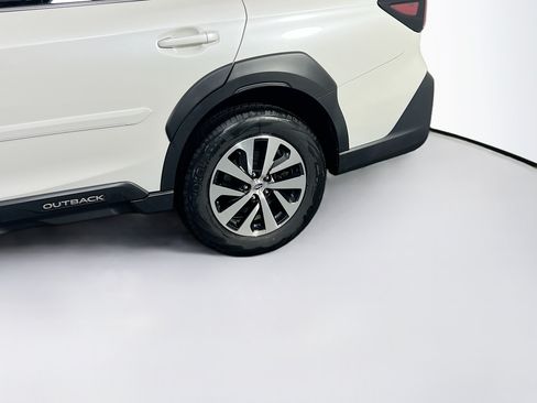 Used 2023 Subaru Outback Premium AWD/4WD image 30