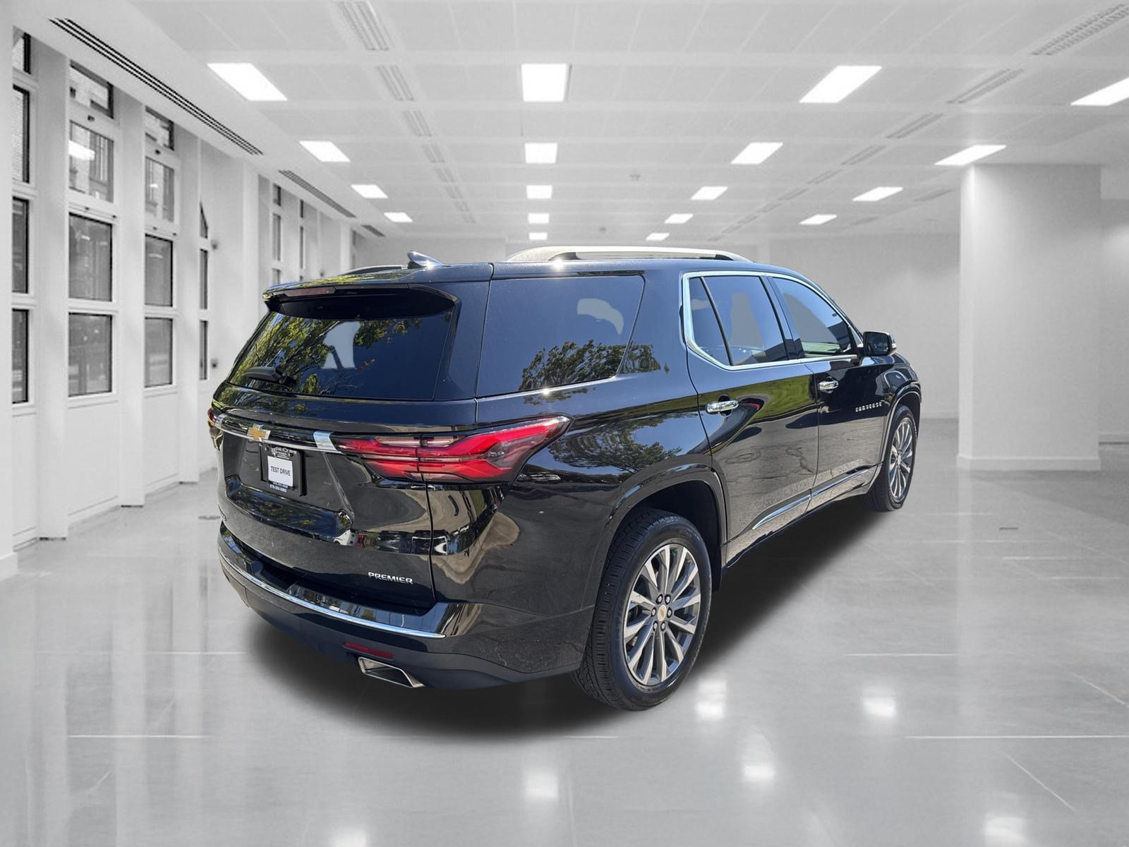 Certified 2023 Chevrolet Traverse Premier FWD image 5