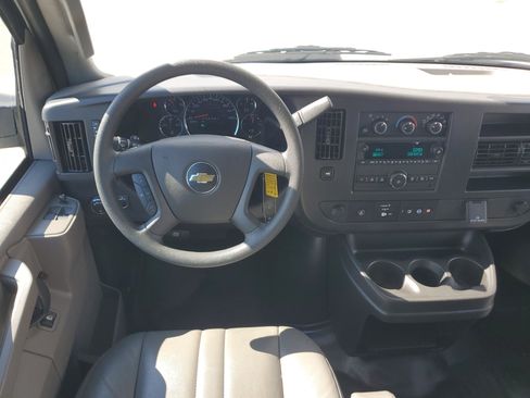 Used 2025 Chevrolet Express 2500 Work Van w/ Driver Convenience Package image 18