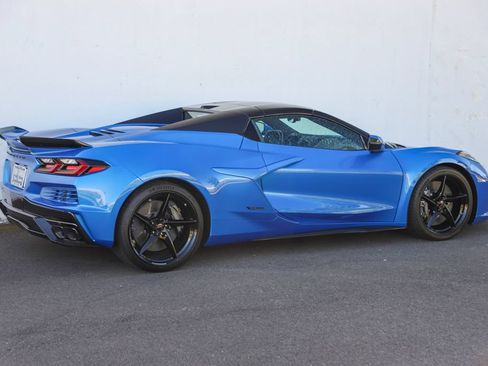 Used 2025 Chevrolet Corvette E-Ray AWD/4WD image 22