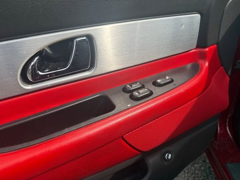 Used 2002 Ford Thunderbird Base image 20