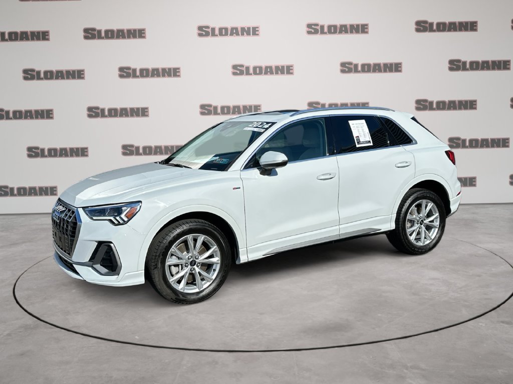 Certified 2024 Audi Q3 2.0T Premium Plus w/ Premium Plus Package AWD/4WD image 1