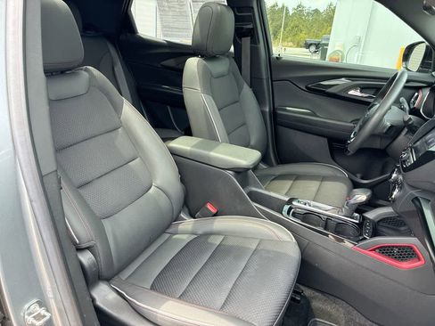 Used 2023 Chevrolet TrailBlazer RS w/ Sun and Liftgate Package FWD image 28