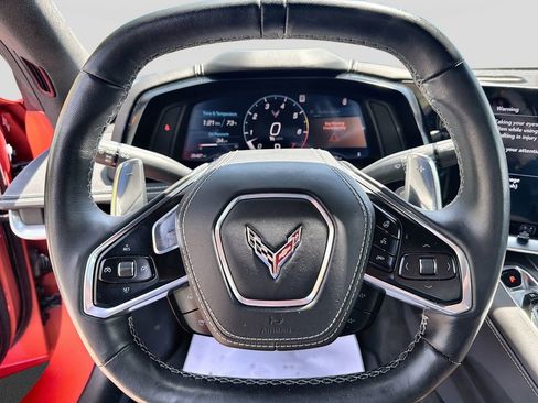 Used 2022 Chevrolet Corvette Stingray Premium Cpe w/ Z51 Performance Package RWD image 19