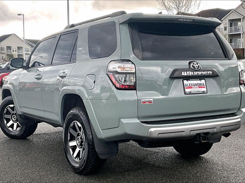 Used 2023 Toyota 4Runner TRD Off-Road Premium image 11