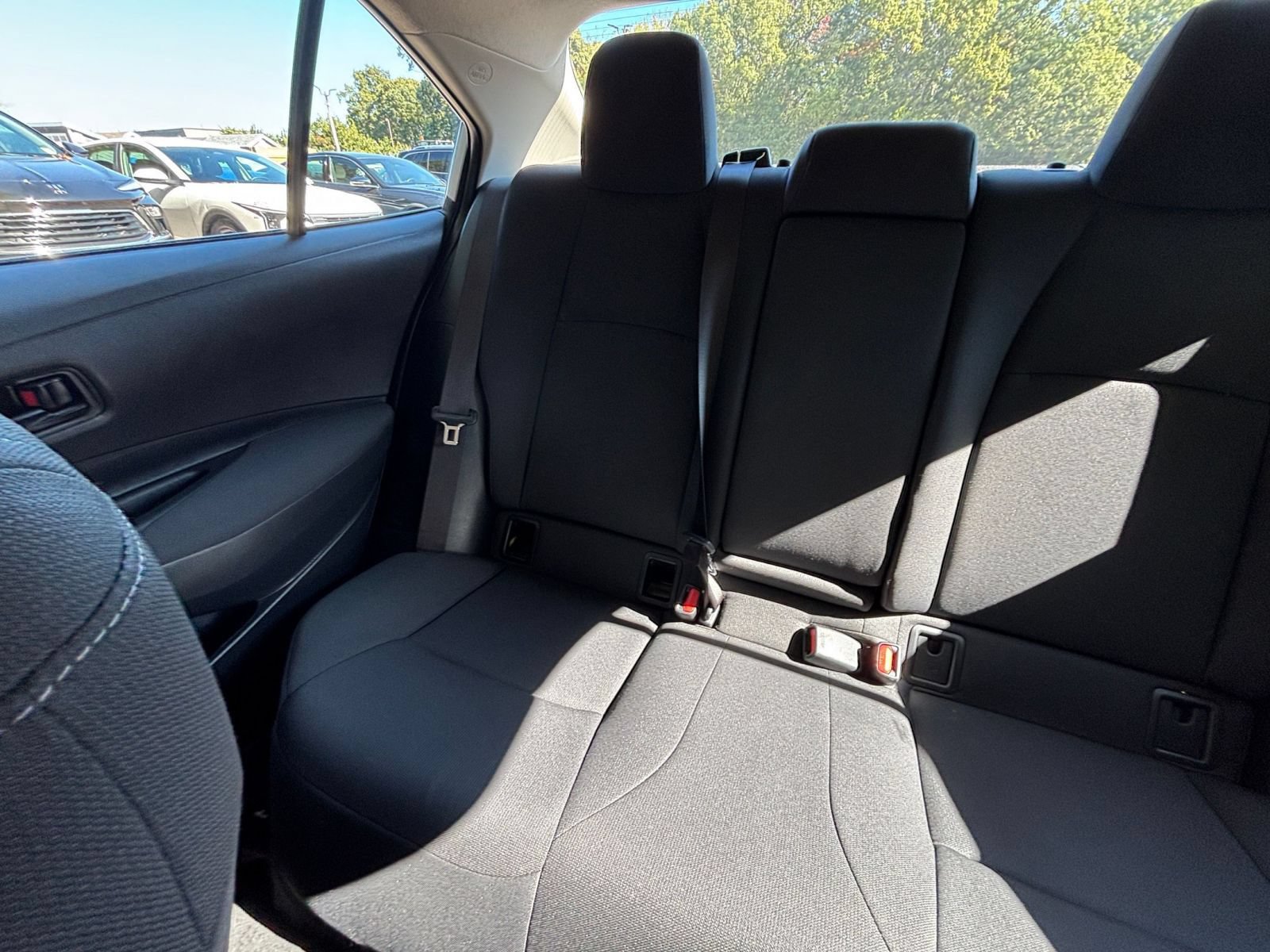 Used 2025 Toyota Corolla LE FWD image 38