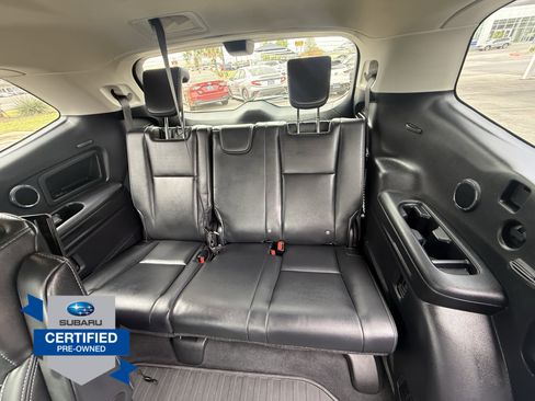 Used 2025 Subaru Ascent Touring AWD/4WD image 14