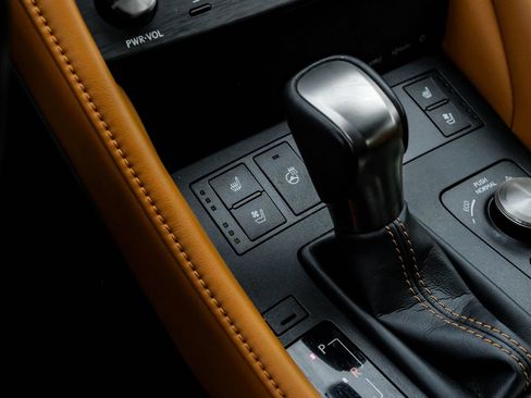Used 2020 Lexus RC 350 w/ Premium Package RWD image 28