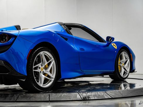 Used 2023 Ferrari F8 Tributo RWD image 26