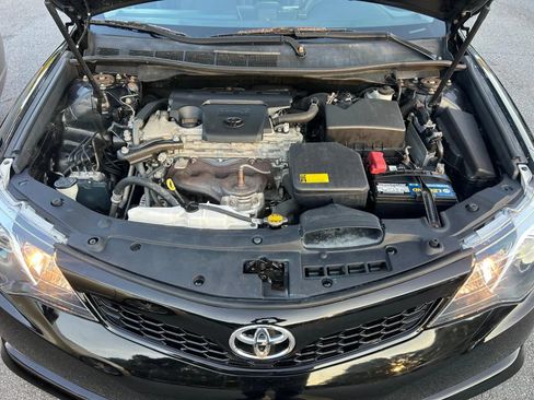 Used 2012 Toyota Camry SE FWD image 15