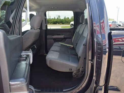 Used 2021 Ford F150 XLT RWD image 8