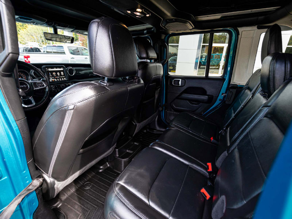 Certified 2020 Jeep Wrangler Unlimited Sahara AWD/4WD image 28