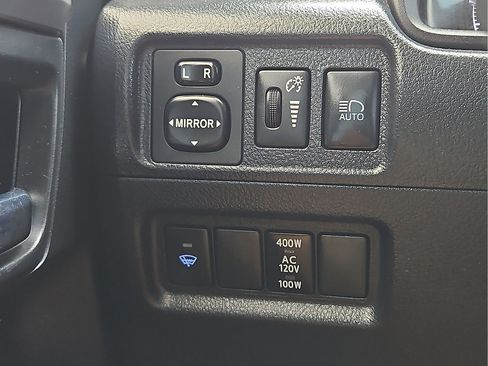 Used 2021 Toyota 4Runner SR5 Premium w/ Moonroof Package RWD image 15