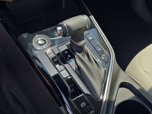 New 2026 Kia Niro EX FWD image 25