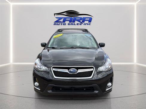 Used 2016 Subaru Crosstrek 2.0i Premium image 2