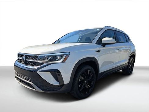 Used 2022 Volkswagen Taos SEL image 7