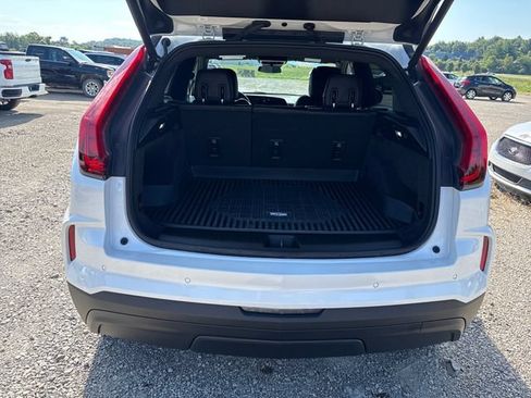 Used 2024 Cadillac XT4 Luxury w/ LPO, Floor Liner Package AWD/4WD image 21