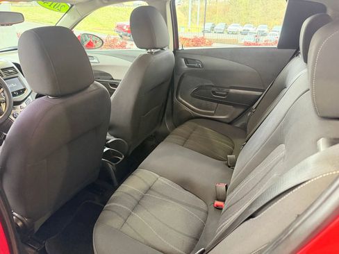 Used 2014 Chevrolet Sonic LT image 18