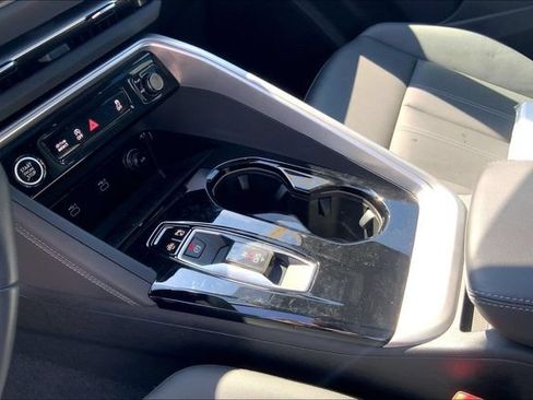 Used 2025 Audi Q5 Premium w/ Convenience Package AWD/4WD image 25