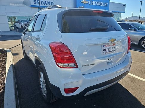 Used 2022 Chevrolet Trax LT w/ Driver Confidence Package image 7