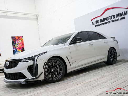 Used 2022 Cadillac CT4 V Blackwing w/ Carbon Fiber 1 Package image 4