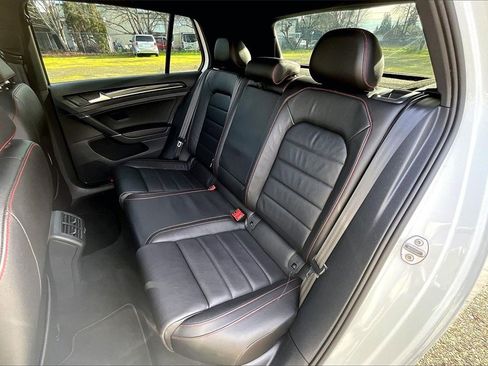 Used 2017 Volkswagen GTI Autobahn image 22
