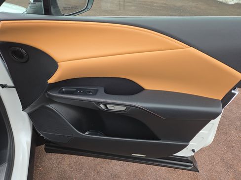 Certified 2025 Lexus RX 350 Premium w/ Accessory Package image 17