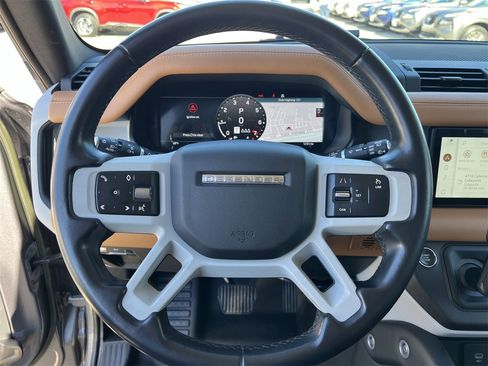 Used 2023 Land Rover Defender 110 X-Dynamic SE image 10
