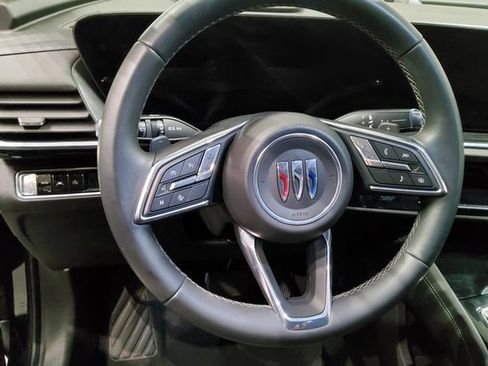 Used 2024 Buick Envision Preferred image 19