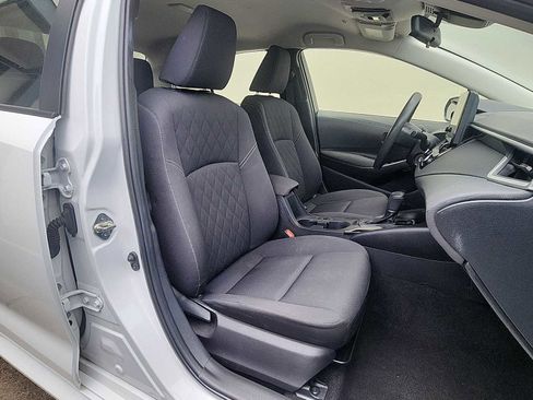 Used 2023 Toyota Corolla LE image 25