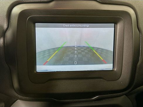 Used 2019 Jeep Renegade Latitude image 13