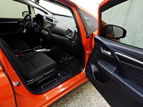 Used 2018 Honda Fit EX image 11